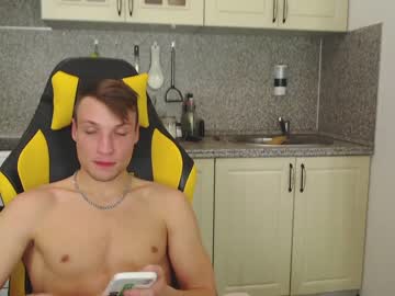webcam man purple_gang live cam image #23097