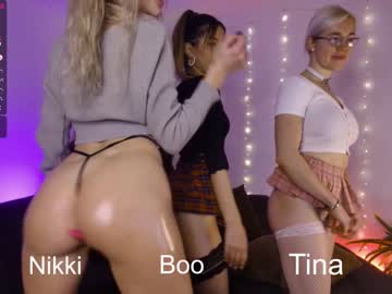 webcam girl mynameisnikki live cam image #4573292