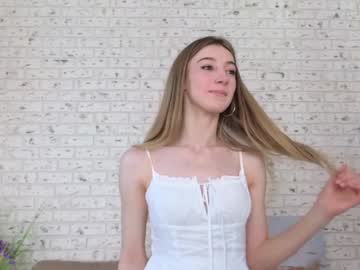 webcam girl lorahastey live cam image #9520784