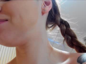 webcam couple mila_polly_and_forester live cam image #9342977