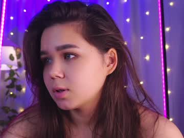 webcam girl helenmoors live cam image #7198113