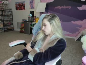 webcam girl pr3ttyp1nkpussy live cam image #3766791