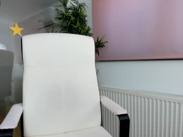 webcam girl ingridblondy94 live cam image #4898429