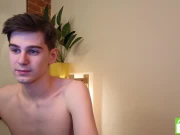 webcam man artdimension live cam image #8649088