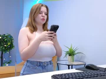 webcam girl lovlybambi live cam image #7877903