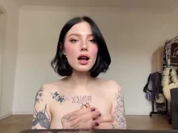 webcam tranny evelynforever live cam image #5945615