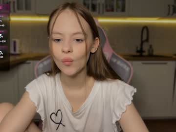 webcam girl sweeety_tweety live cam image #10880616