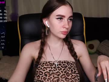 webcam girl fallen_angel_18 live cam image #795667