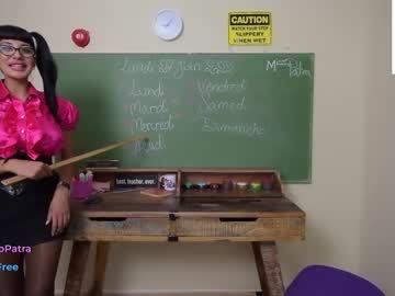 webcam girl livecleo live cam image #2849431