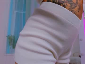 webcam girl emmi_rosee live cam image #4739146