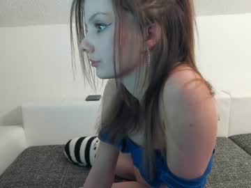 webcam girl vany_love live cam image #1757419