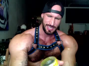 webcam man travisconnor86 live cam image #4675938