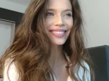 webcam girl isia_slay live cam image #2937009