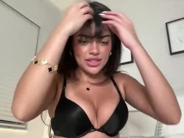 webcam girl poutyselena live cam image #10816816