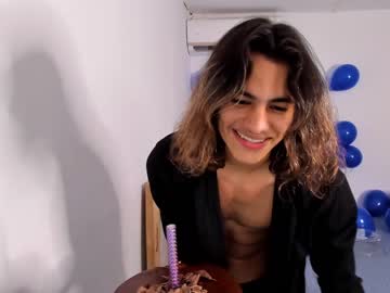 webcam man eren_levis live cam image #2379345