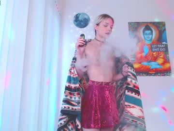 webcam girl petitebrat live cam image #1295993