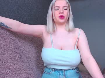 webcam girl blondiebetsy live cam image #737581