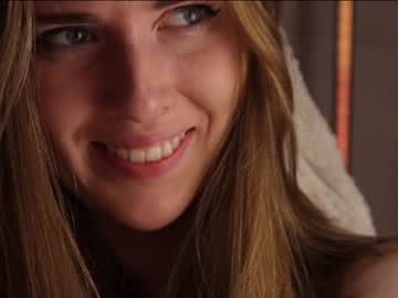 webcam girl crazyhotrussian live cam image #3616028