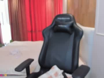 webcam girl lika_moon live cam image #3475303