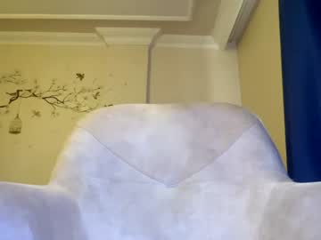 webcam man boy_with_a_joy live cam image #2304343