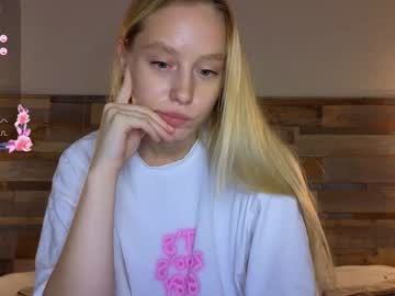 webcam girl callme_star live cam image #9465706