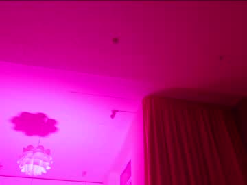 webcam girl aveksmr live cam image #8581046