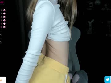 webcam girl merrilyn live cam image #8243213