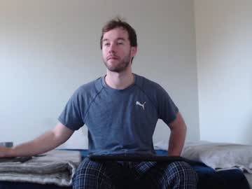 webcam man coffeelounge live cam image #4633564