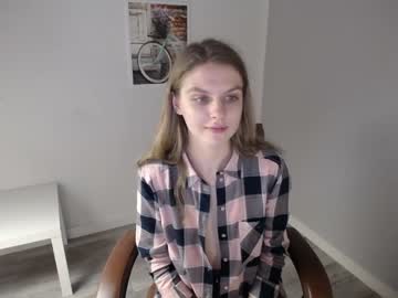 webcam girl lana_heisstt live cam image #900729