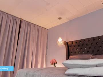 webcam girl laniegh live cam image #1862911