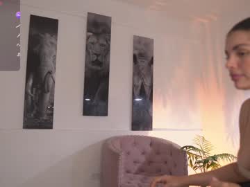 webcam girl laura_roldan live cam image #10618312