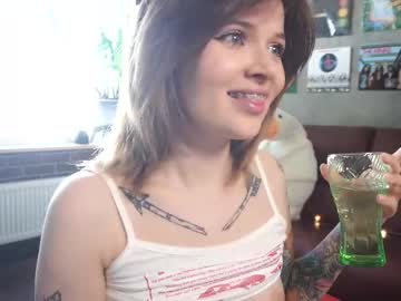 webcam girl awondrr live cam image #12597925