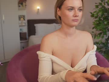webcam girl your_kat live cam image #10534404