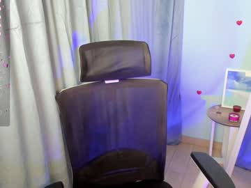 webcam girl jennie_berry live cam image #10707504