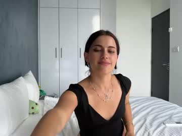 webcam girl avalopes live cam image #10700593