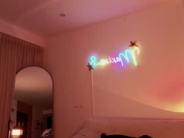 webcam girl maxine_8 live cam image #6715332