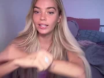 webcam girl littlemaryjane19 live cam image #9693246