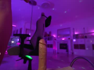 webcam girl hannahjames710 live cam image #5803095