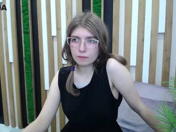 webcam girl annie_lil live cam image #86008