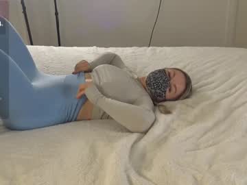 webcam girl blondehottiek live cam image #8042001