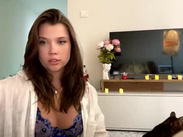 webcam girl bitter_moon live cam image #9952957