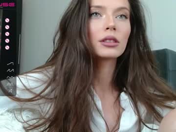 webcam girl isia_slay live cam image #2804778