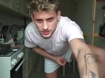 webcam man roberto_twink1 live cam image #12359481
