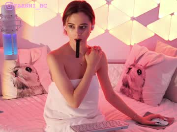 webcam girl taanni_bc live cam image #6823175