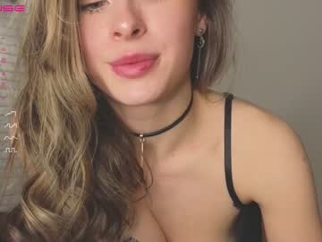 webcam girl uwunikaa live cam image #6730878