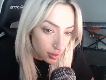 webcam girl miss_bee live cam image #82447