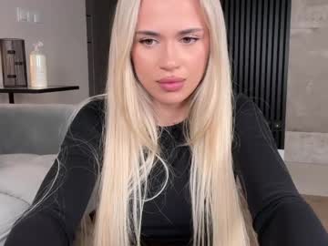 webcam girl julia_rle live cam image #12575246