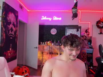 webcam man thejohnnystone live cam image #3747230