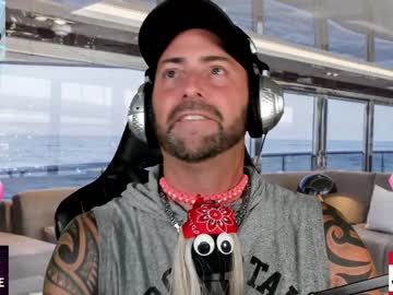 webcam man whaaaaaaaat live cam image #3939016