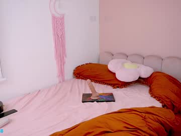 webcam girl little_effy18_ live cam image #10647901